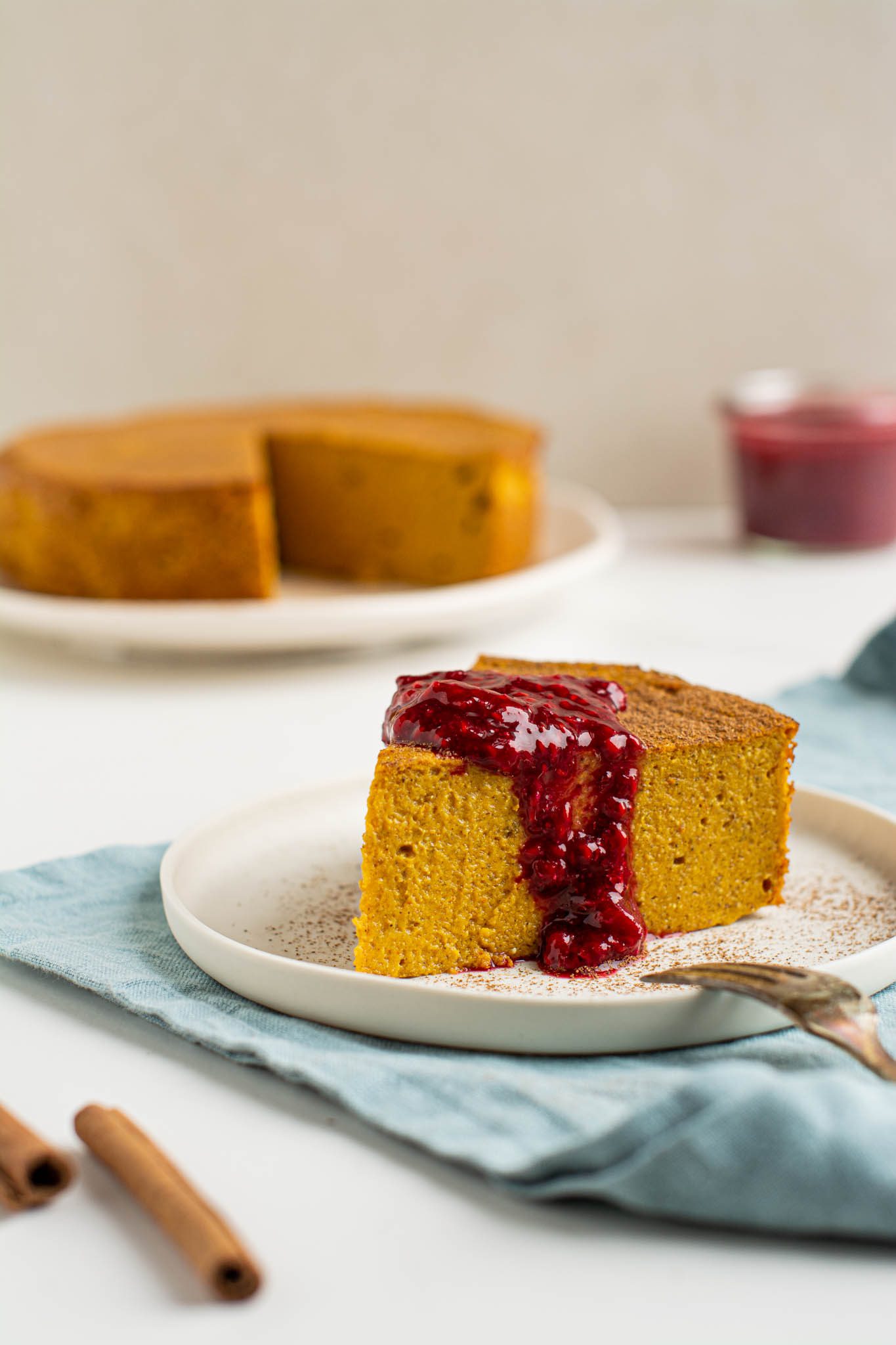 Delicious and healthy vegan pumpkin cheesecake with a silky-smooth texture. It is low-glycemic, gluten-free, oil-free and refined sugar free. Make it with it without crust.