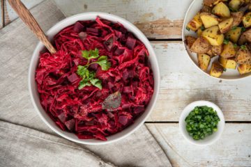 Learn how to cook sauerkraut with beetroot and dates for a delicious, sweet result without refined sugars. It’s a perfect low fat side dish for Christmas dinner or simply to be enjoyed on a regular weekday.