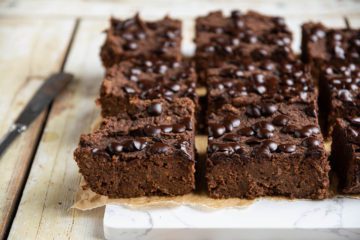 Learn how to make truly healthy vegan sweet potato brownies that are also low glycemic, low-fat and gluten-free. You'll need 9 ingredients, a food processor, and 20 minutes of your time.